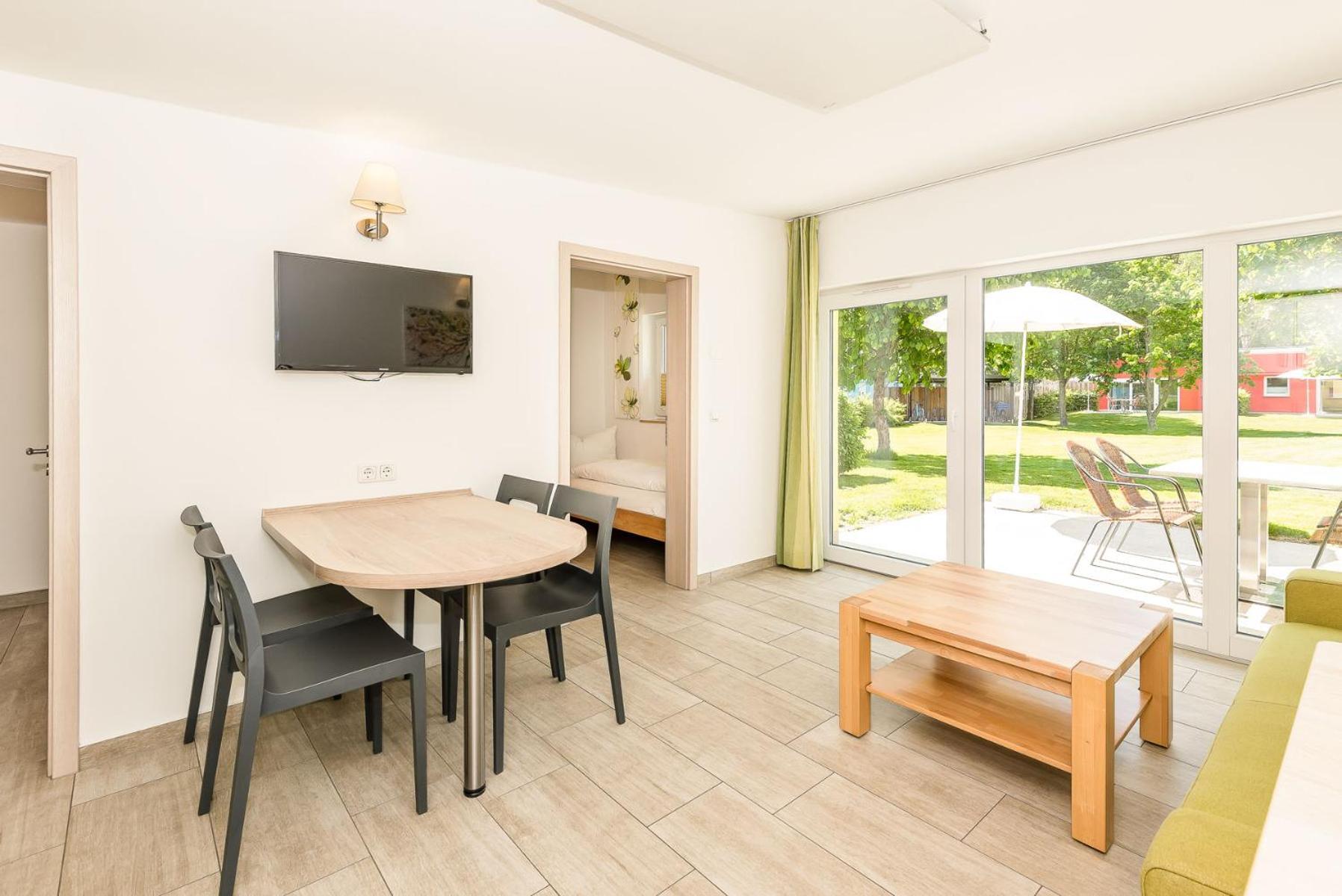 Bungis - 28 Ferienhaeuser Am Grimnitzsee G4 โยอาคิมสทาล ภายนอก รูปภาพ